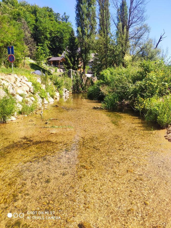 Smaragd River Near Rastoke & Plitvice Lakes Slunj Exterior foto