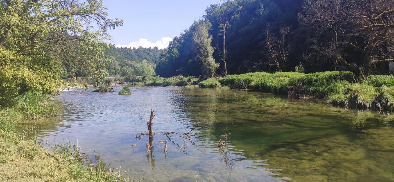 Smaragd River Near Rastoke & Plitvice Lakes Slunj Exterior foto